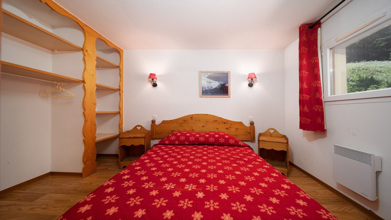 Photo of Bedroom in Allos