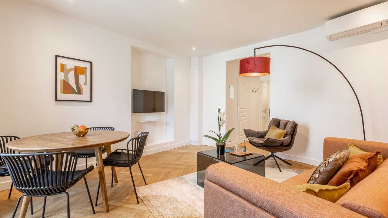 Photo of Livingroom in Faubourg-du-Roule