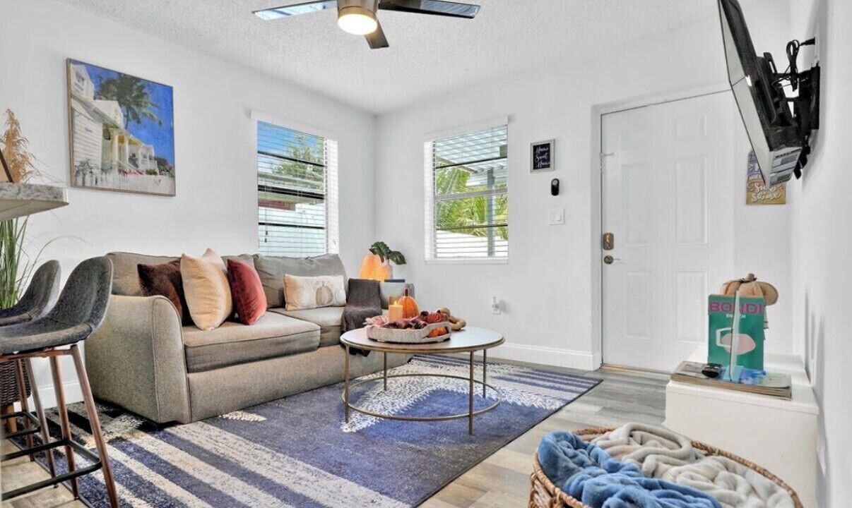 Photo of Livingroom in Little Havana