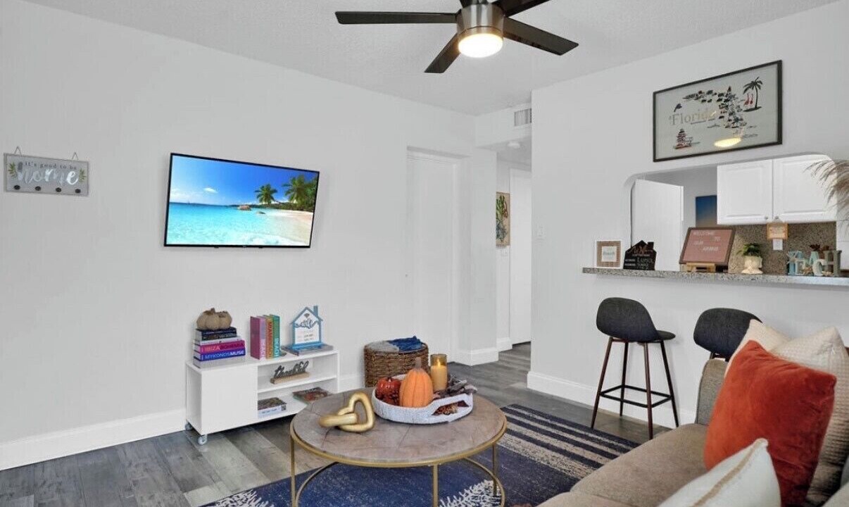 Photo of Livingroom in Little Havana