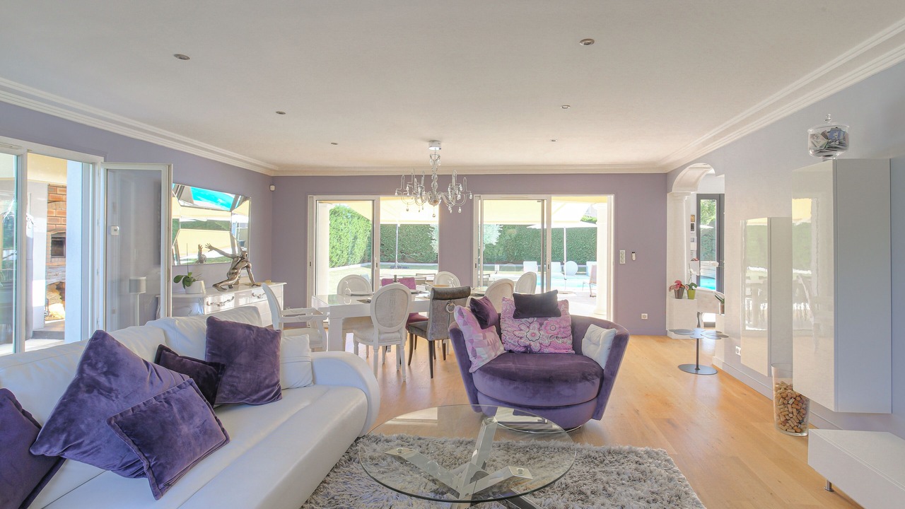 Photo of Livingroom in Dornon