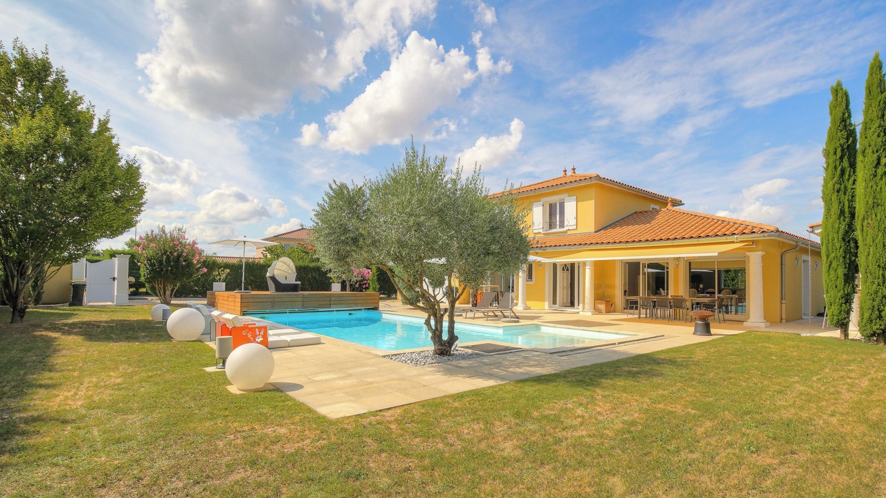 Photo of Outdoor in Dornon