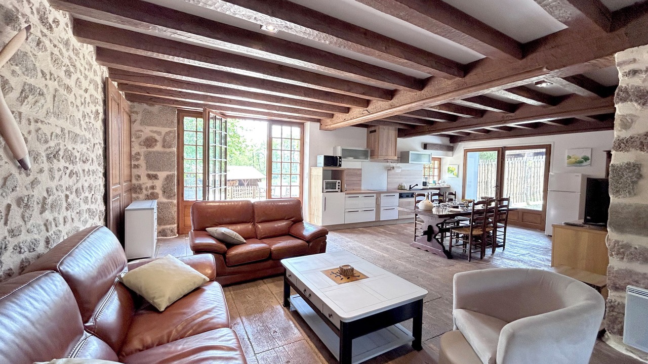 Photo of Livingroom in Saint-Estephe