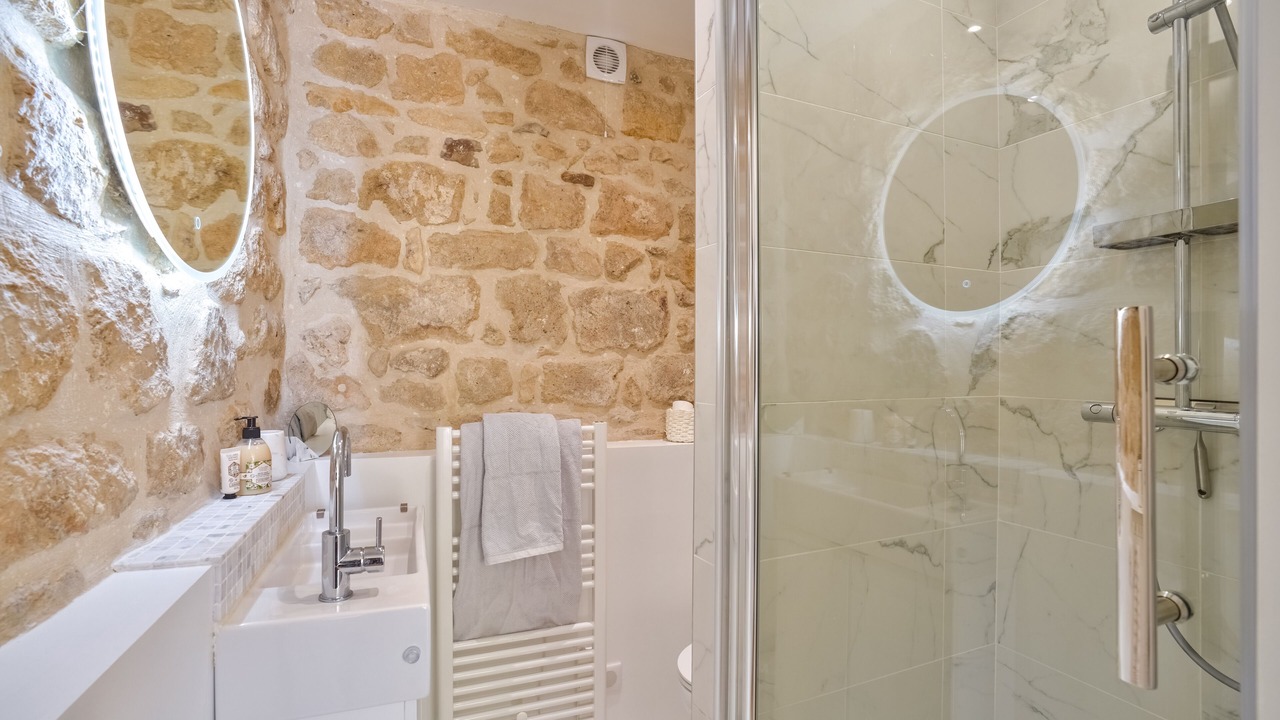 Photo of Bathroom in Auvers-sur-Oise