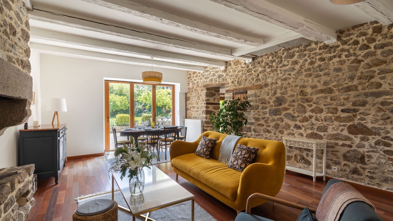 Photo of Livingroom in Esperance-Cottages