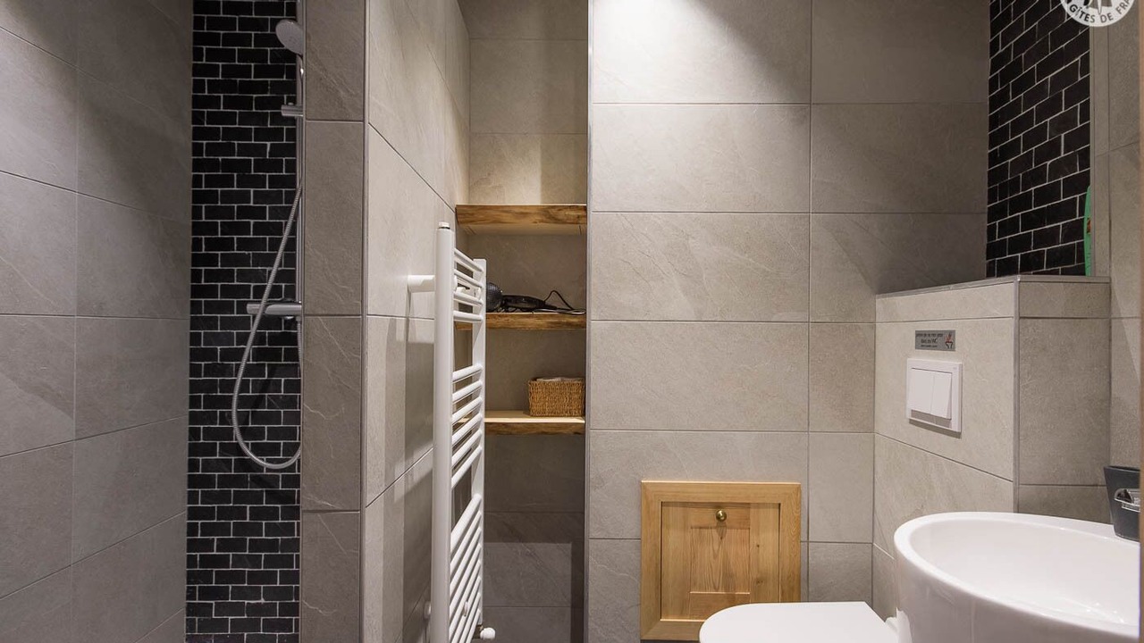Photo of Bathroom in Albertville