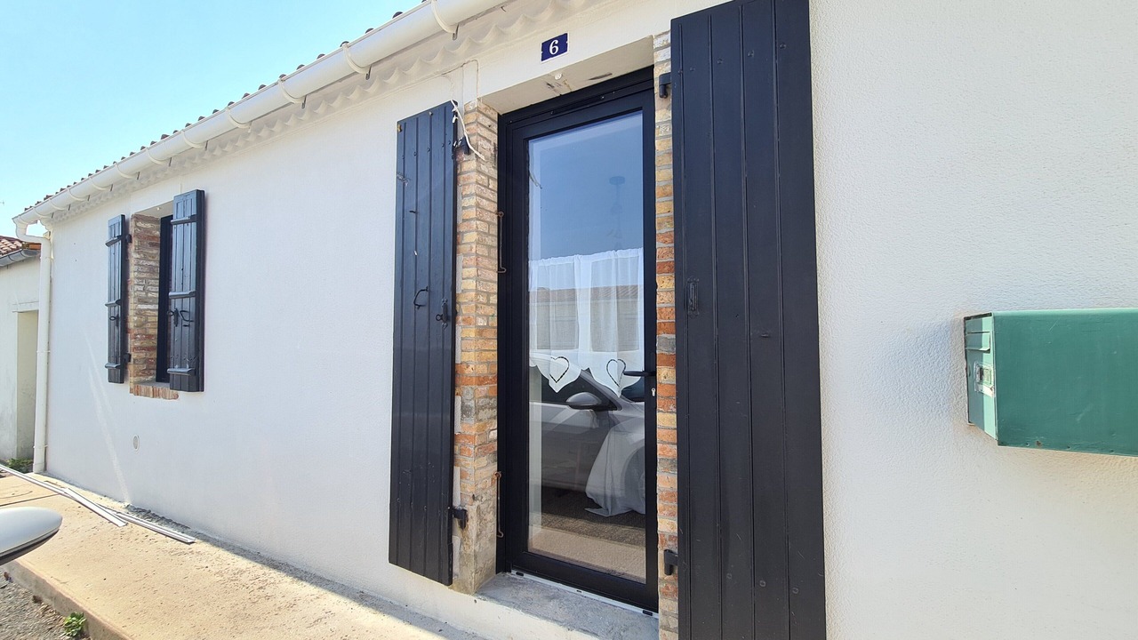 Photo of Outdoor in Angles