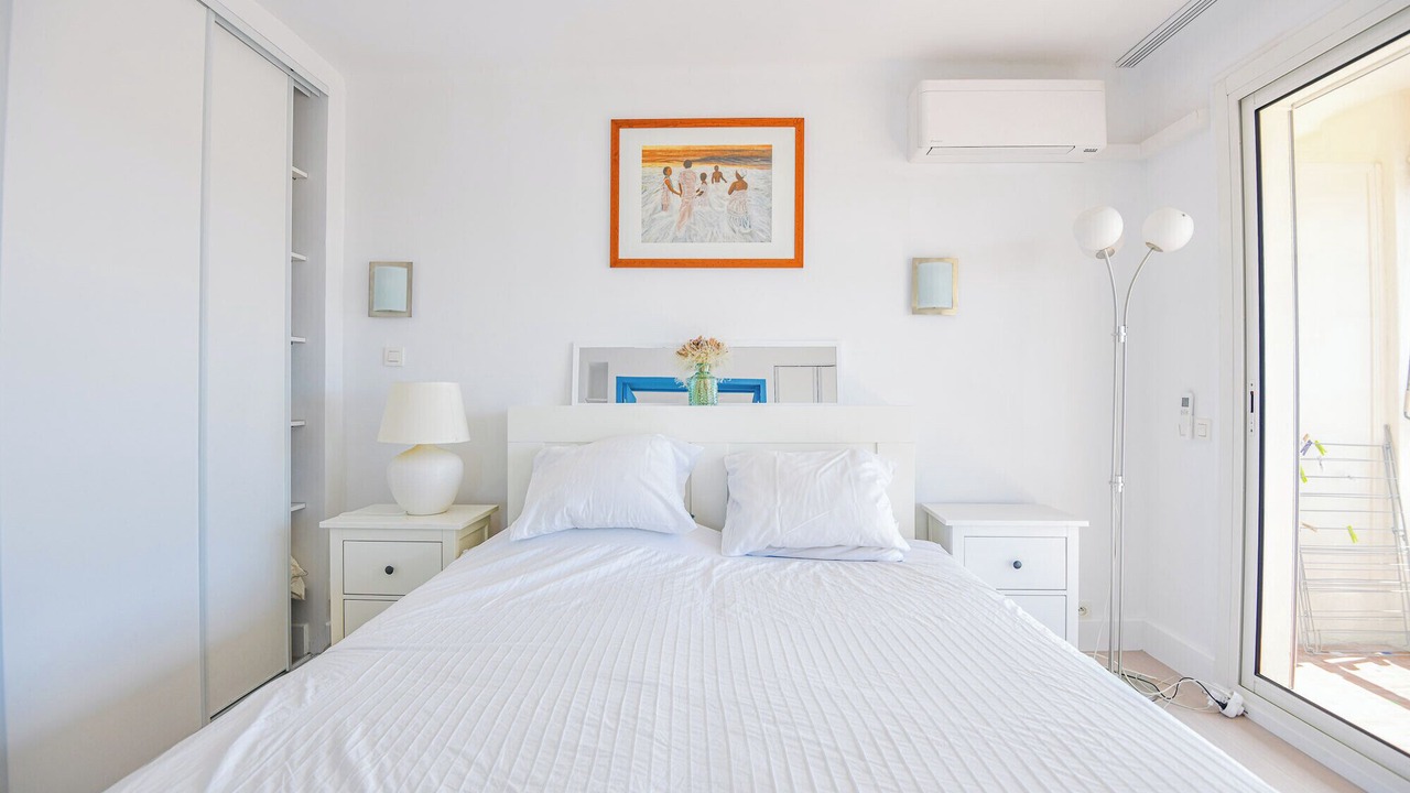 Photo of Bedroom in Le Pharo