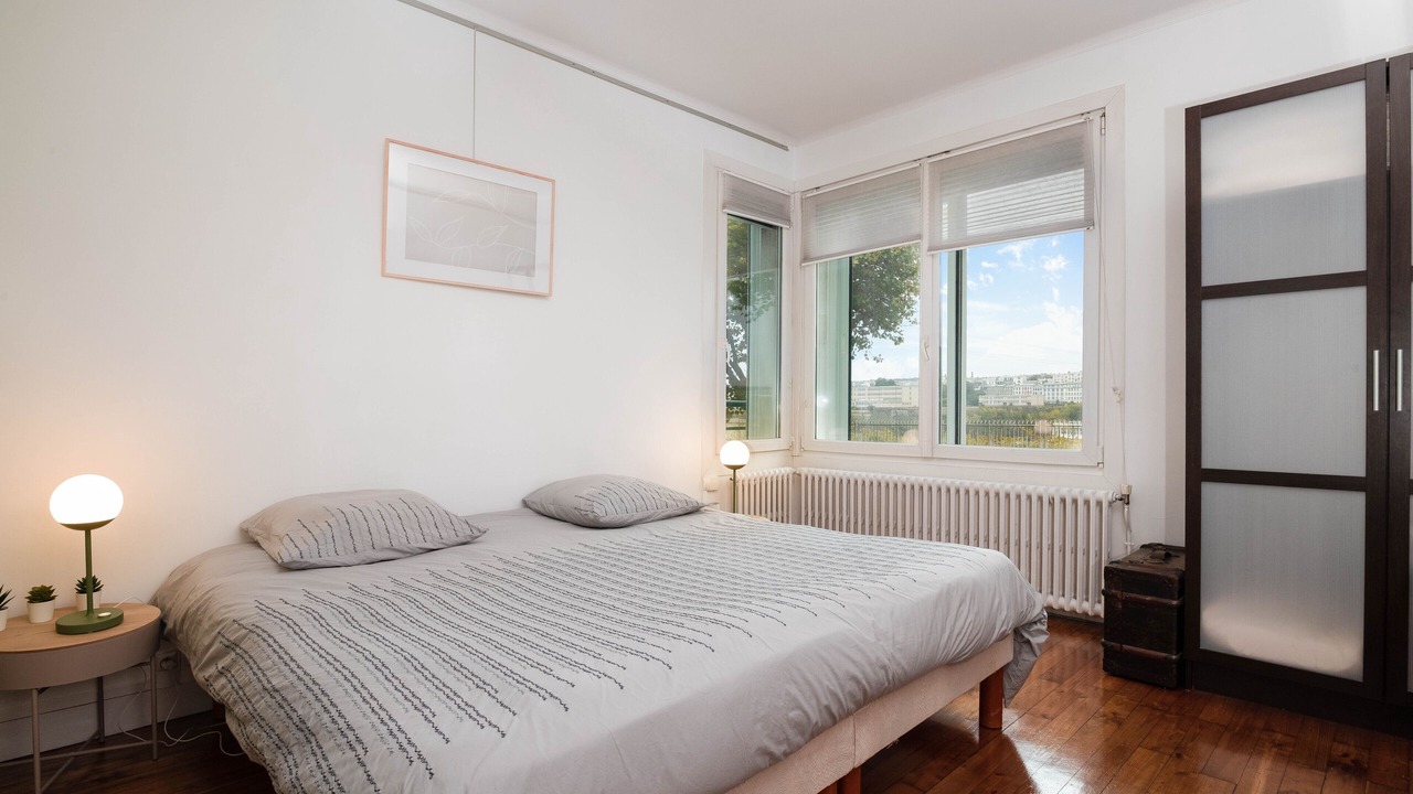 Photo of Bedroom in Downtown