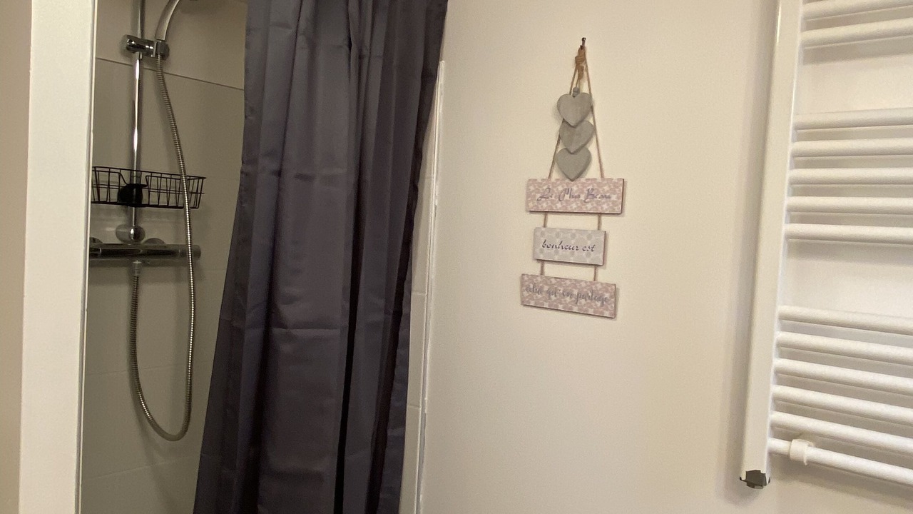 Photo of Bathroom in Berthouville