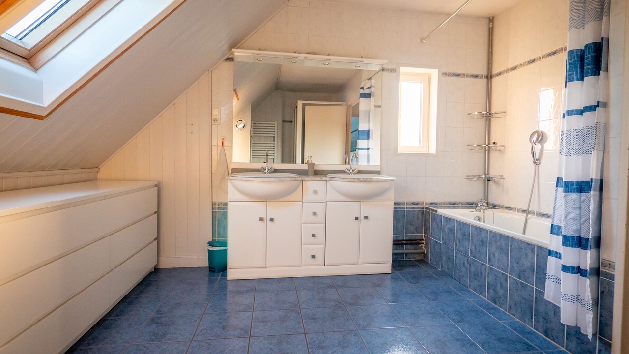 Photo of Bathroom in Grigny