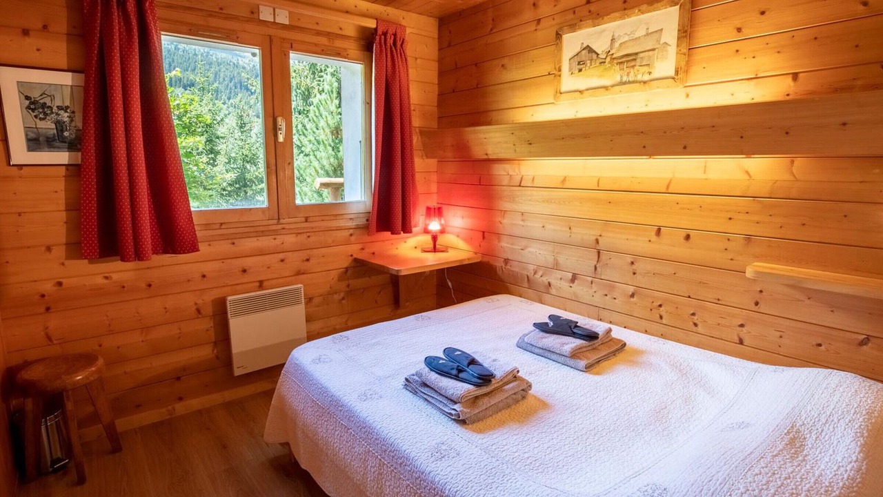 Photo of Bedroom in Meribel Centre