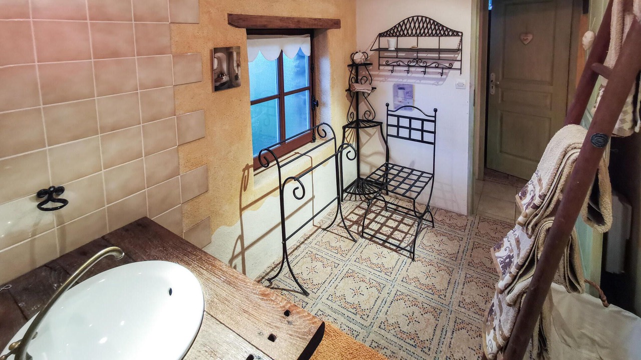 Photo of Bathroom in Marsac-sur-Don