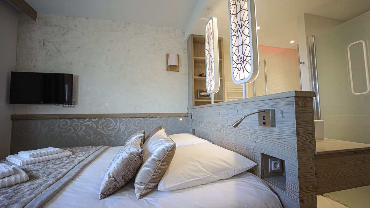 Photo of Bedroom in Meribel Centre