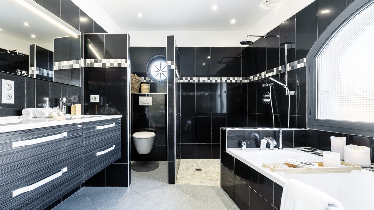 Photo of Bathroom in L'Echardiere