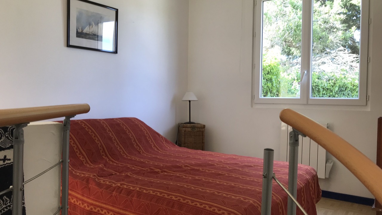 Photo of Bedroom in Vierville-sur-Mer