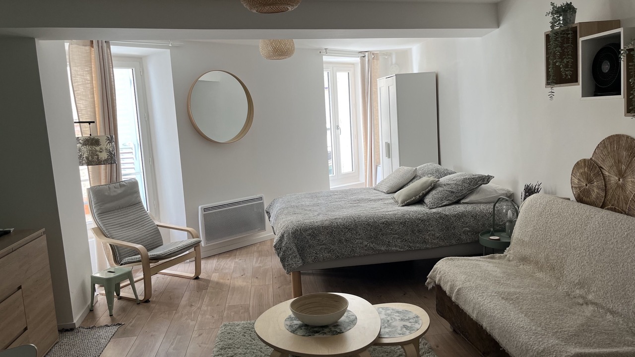 Photo of Livingroom in Hyeres City Centre