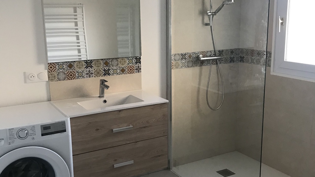 Photo of Bathroom in Aytre