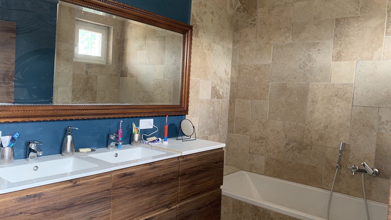 Photo of Bathroom in Villenave-d'Ornon