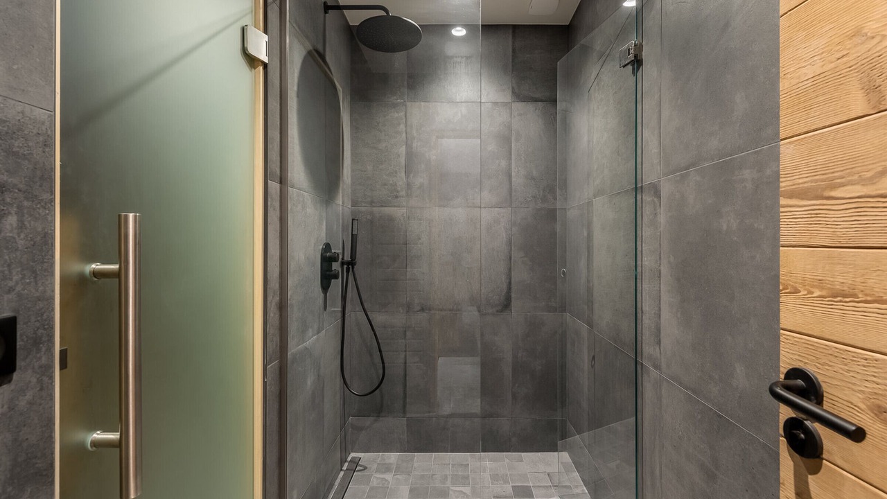 Photo of Bathroom in Praranger