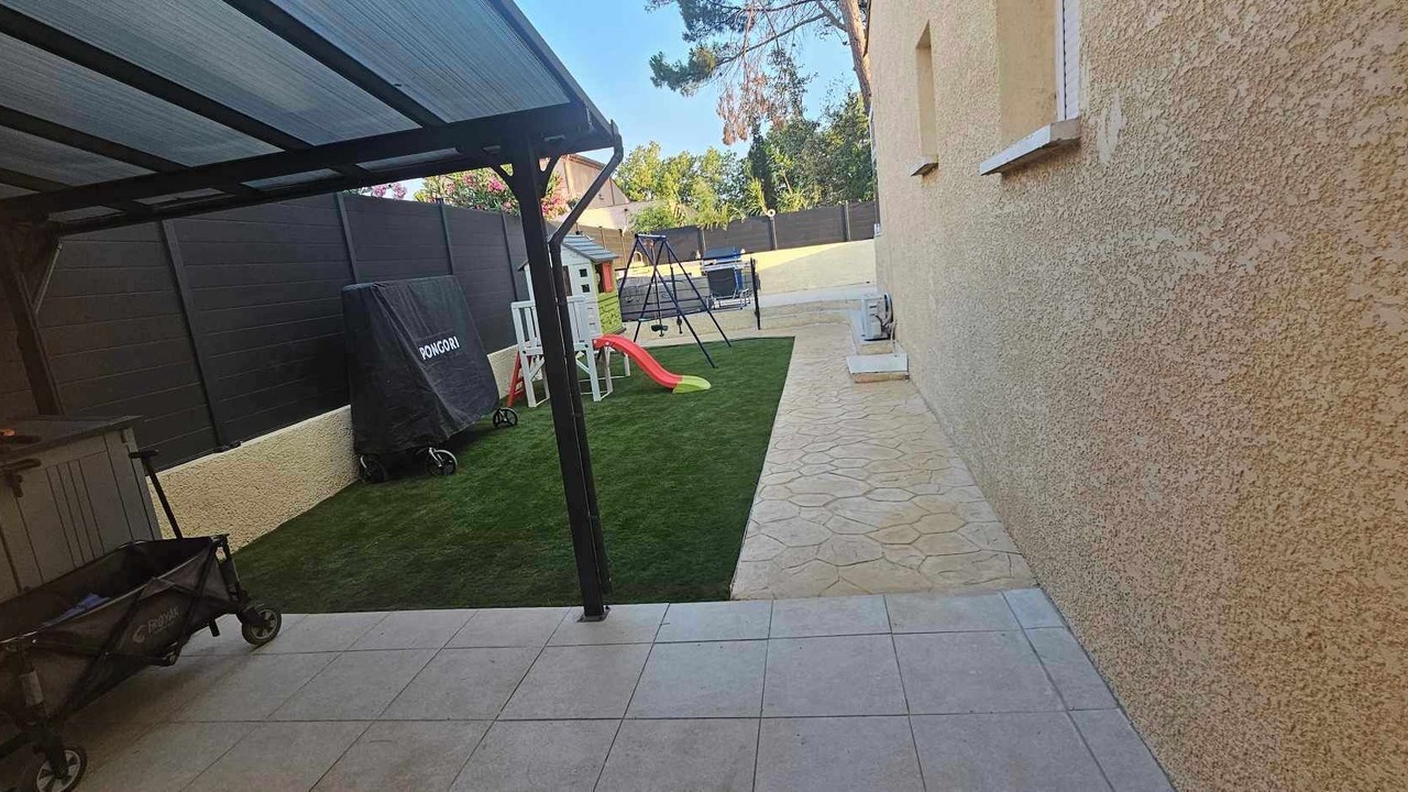 Photo of Patio Balcony in Vias