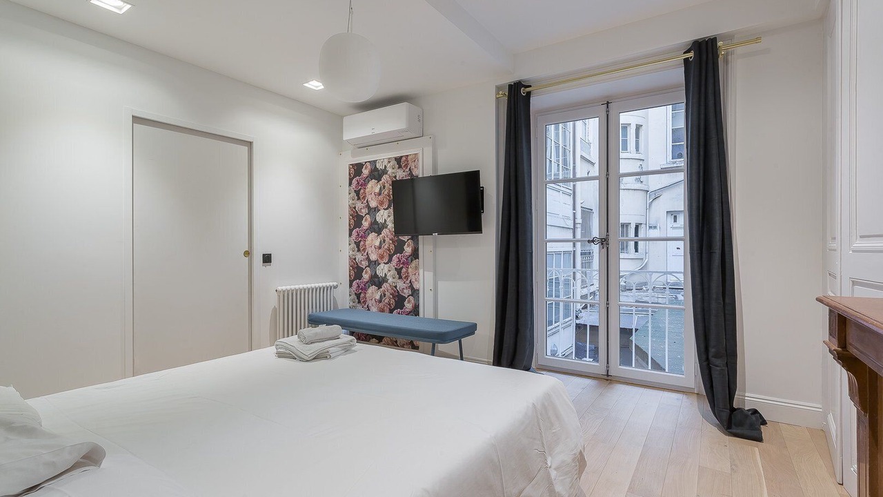 Photo of Bedroom in Carnot - Gailleton