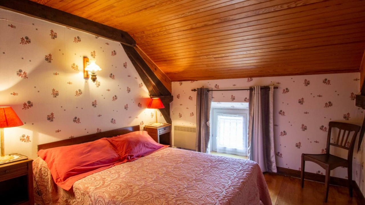Photo of Bedroom in Doissat