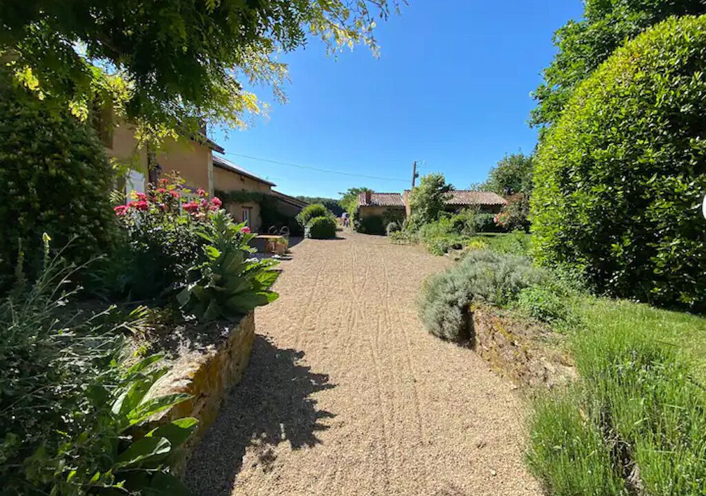 Photo of Outdoor in Savigny-Levescault