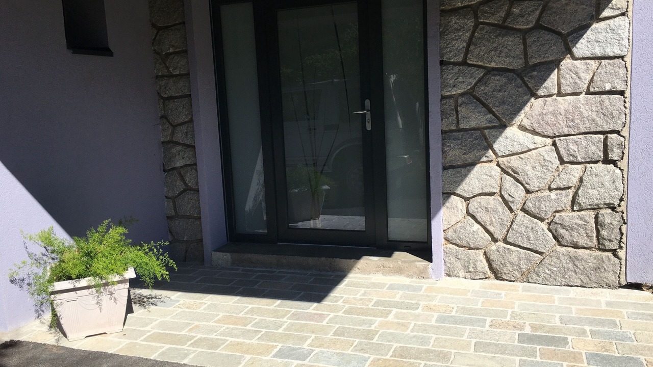 Photo of Outdoor in Ventron