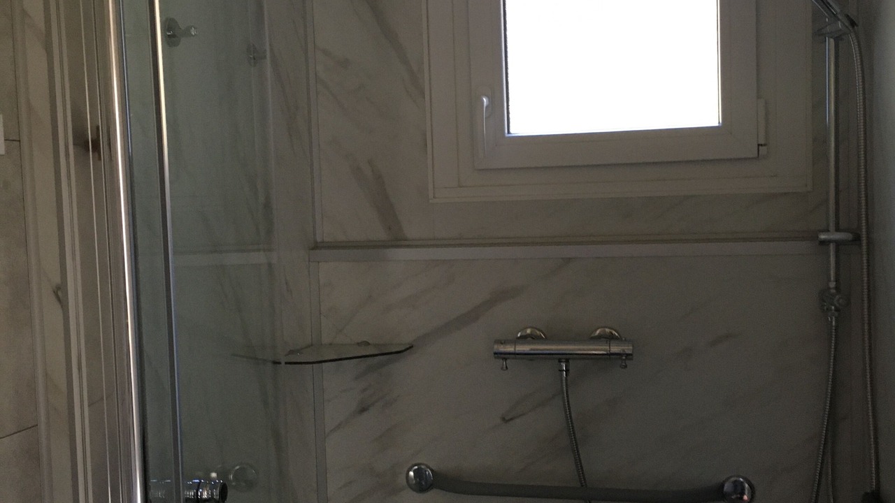Photo of Bathroom in Ventron