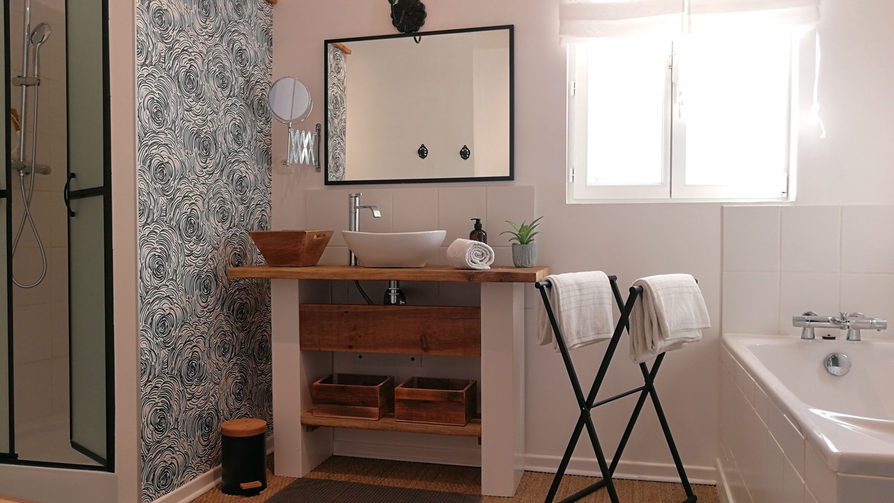 Photo of Bathroom in Cartelegue