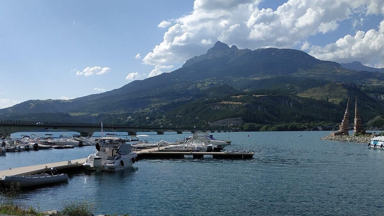 Photo of Others in Embrun