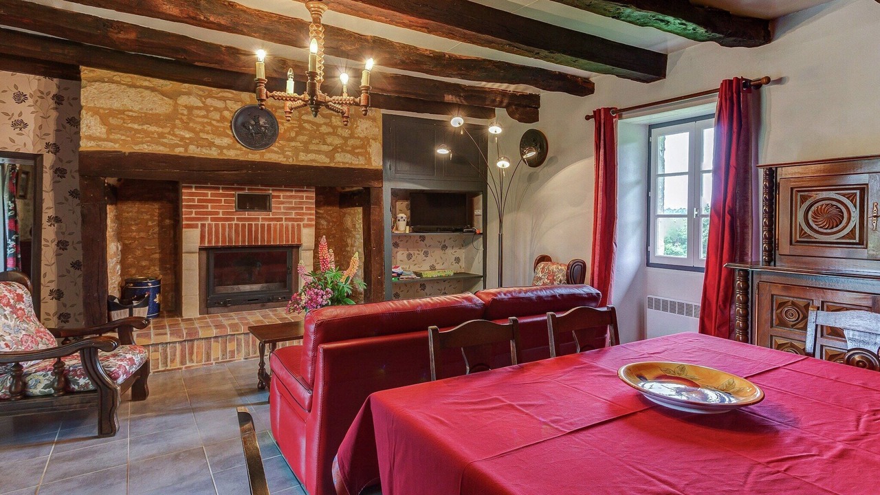 Photo of Livingroom in Montcabrier