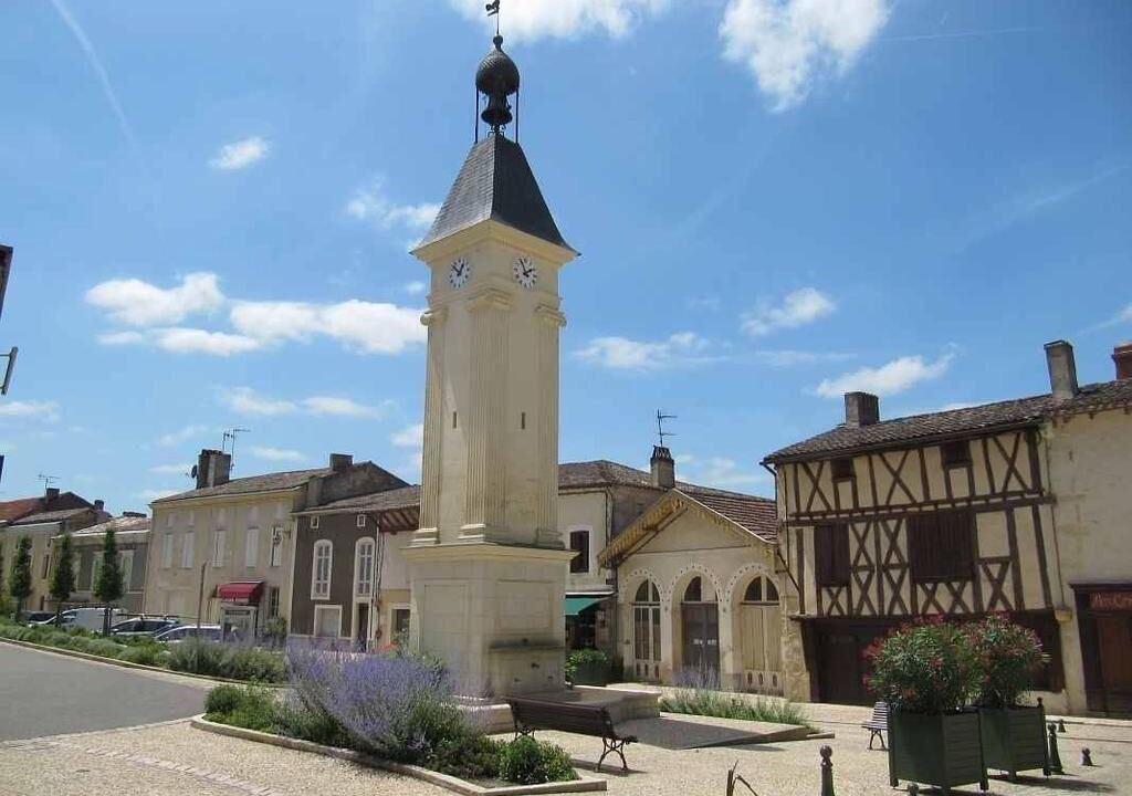 Photo of Others in Gensac