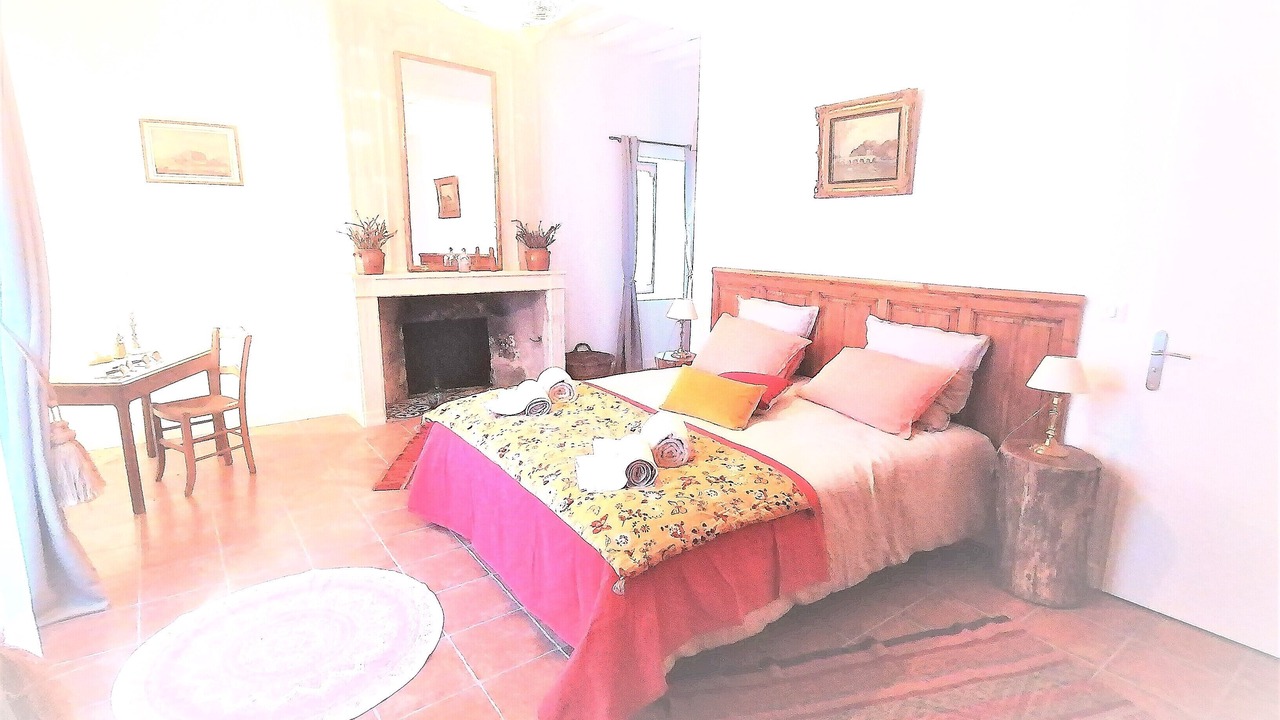 Photo of Bedroom in Guillac