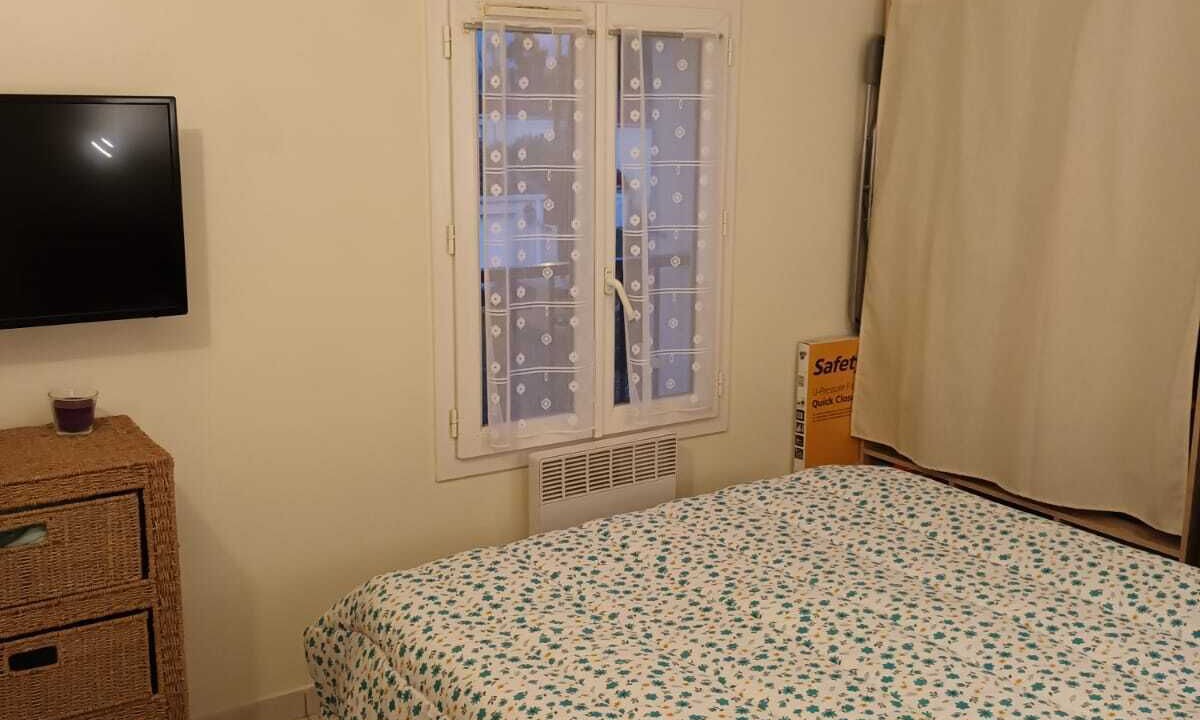 Photo of Bedroom in Le Chateau-d'Oleron