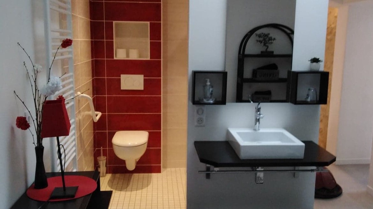 Photo of Bathroom in L'Hermenault