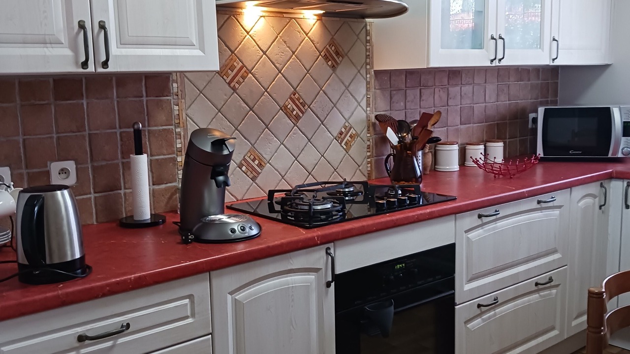 Photo of Kitchen in Saint-Medard-en-Jalles
