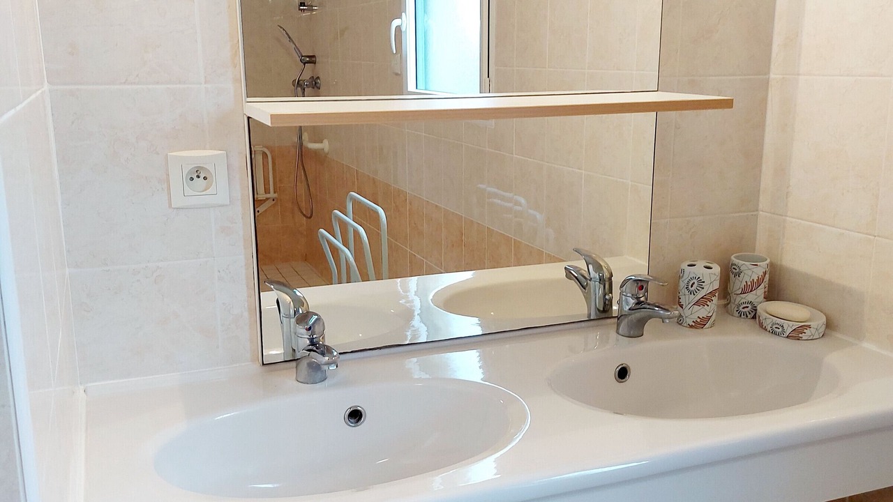Photo of Bathroom in Saint-Mars-sur-la-Futaie