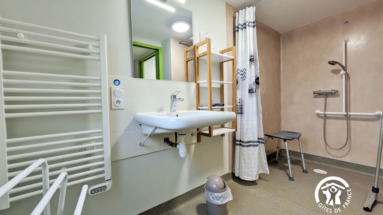 Photo of Bathroom in Villiers-Charlemagne