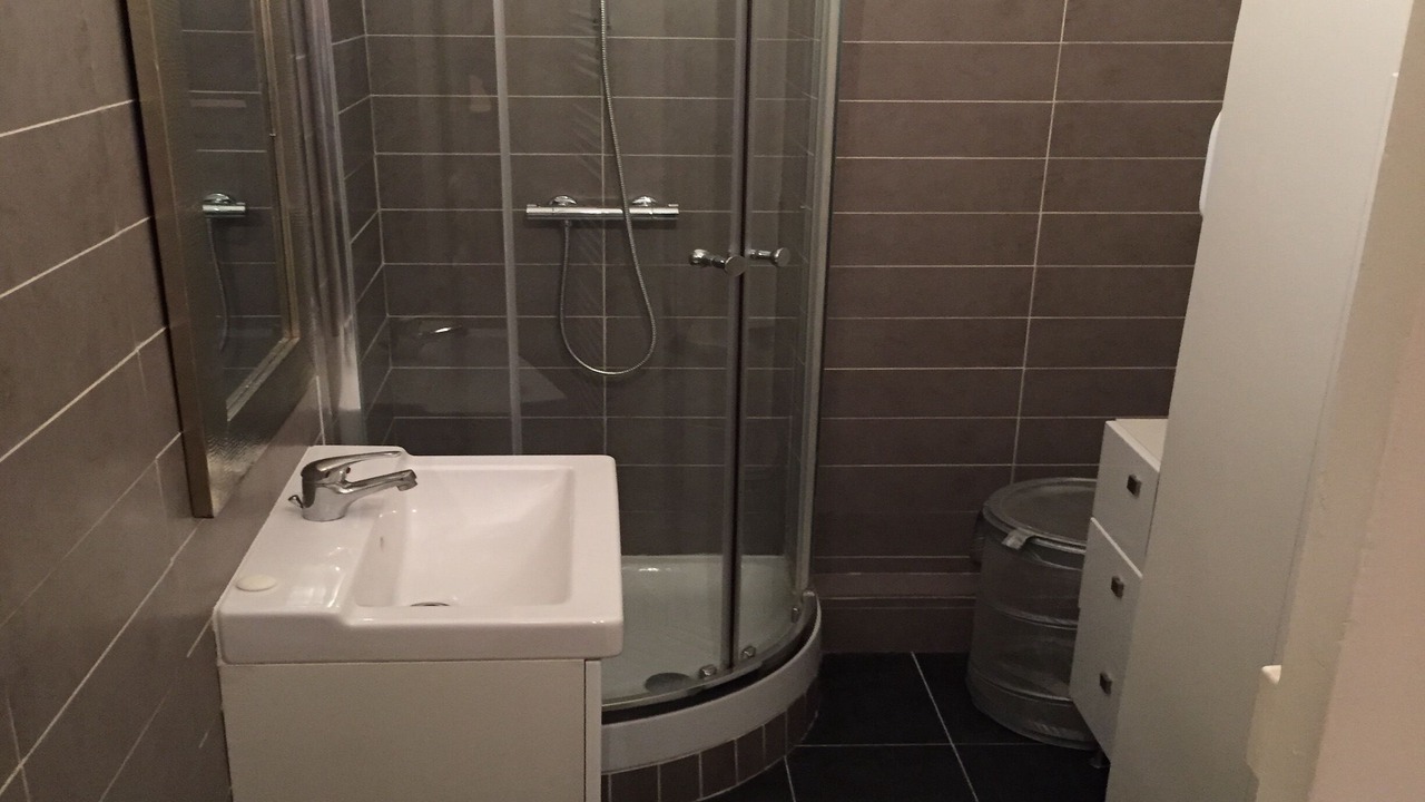 Photo of Bathroom in Zola - Pressense