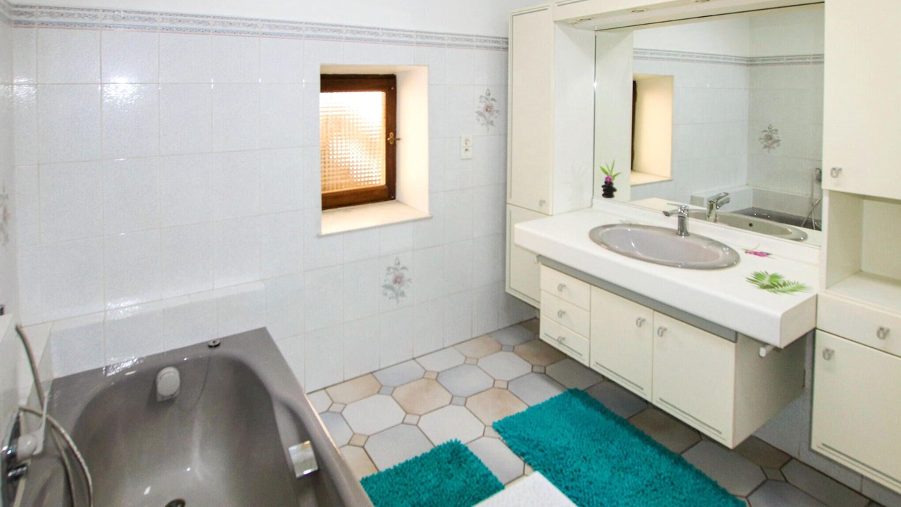 Photo of Bathroom in Bourg-Saint-Andeol