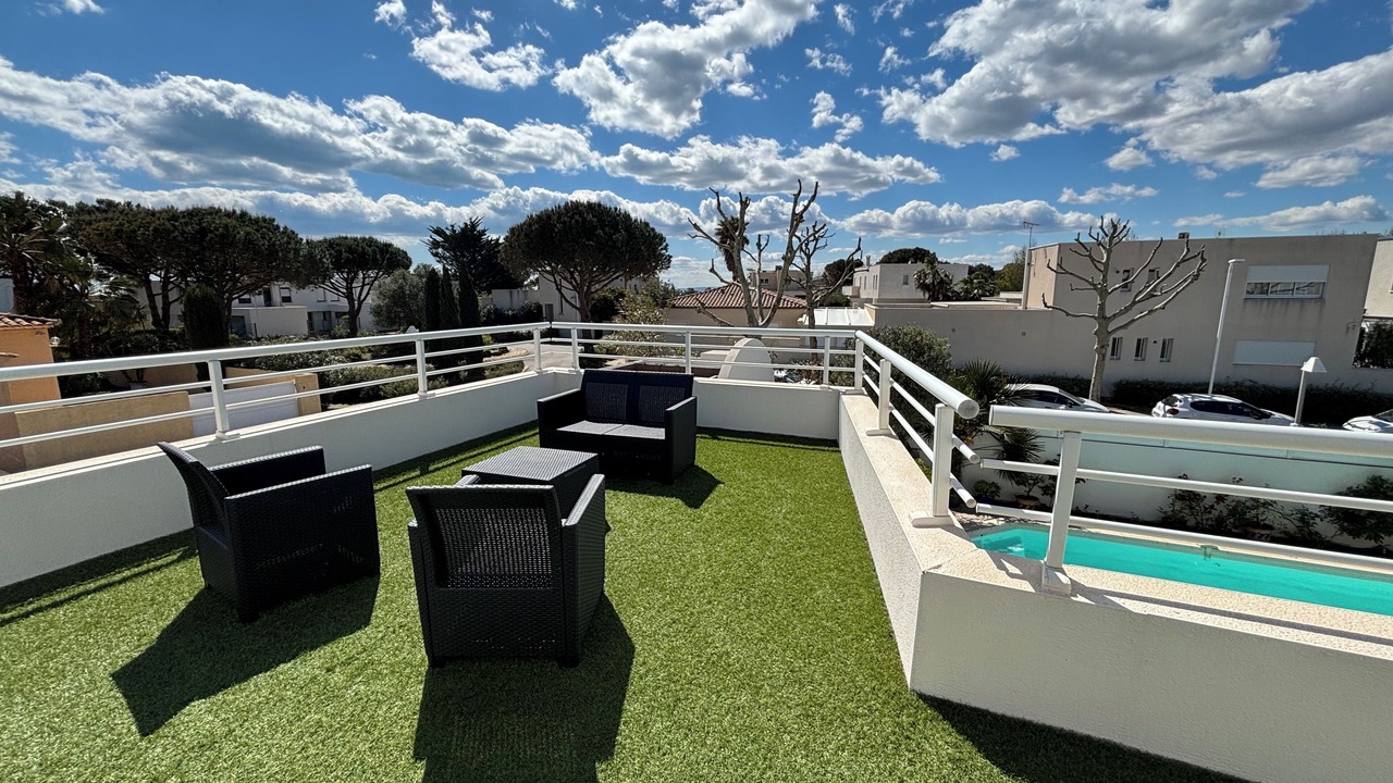 Photo of Patio Balcony in Le Grand Travers