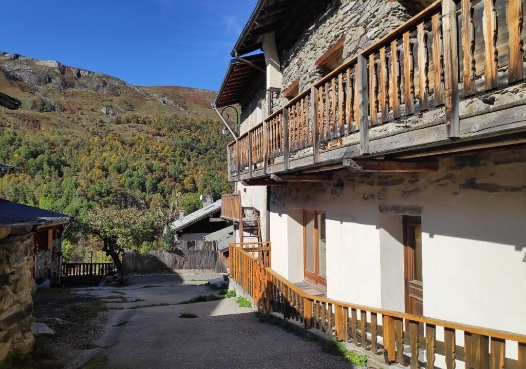 Photo of Outdoor in Praranger