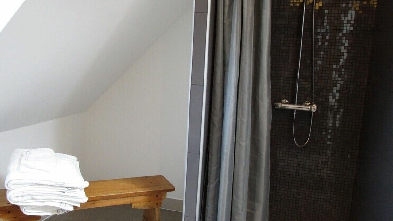 Photo of Bathroom in Beaune-la-Rolande