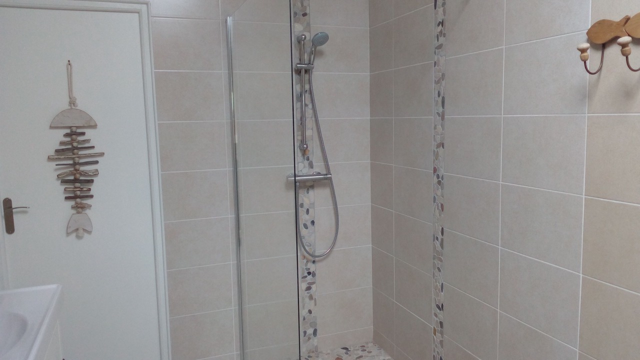 Photo of Bathroom in Locquirec