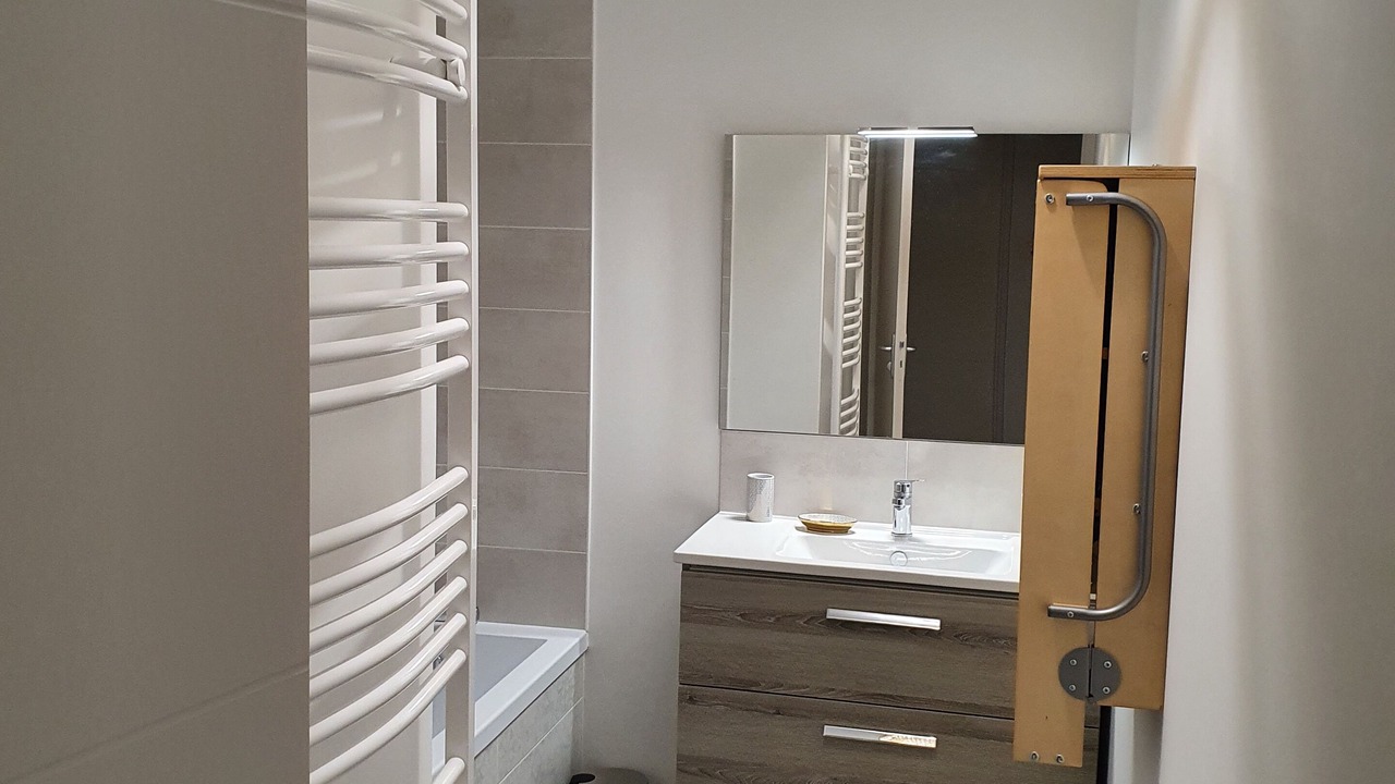 Photo of Bathroom in Cheray
