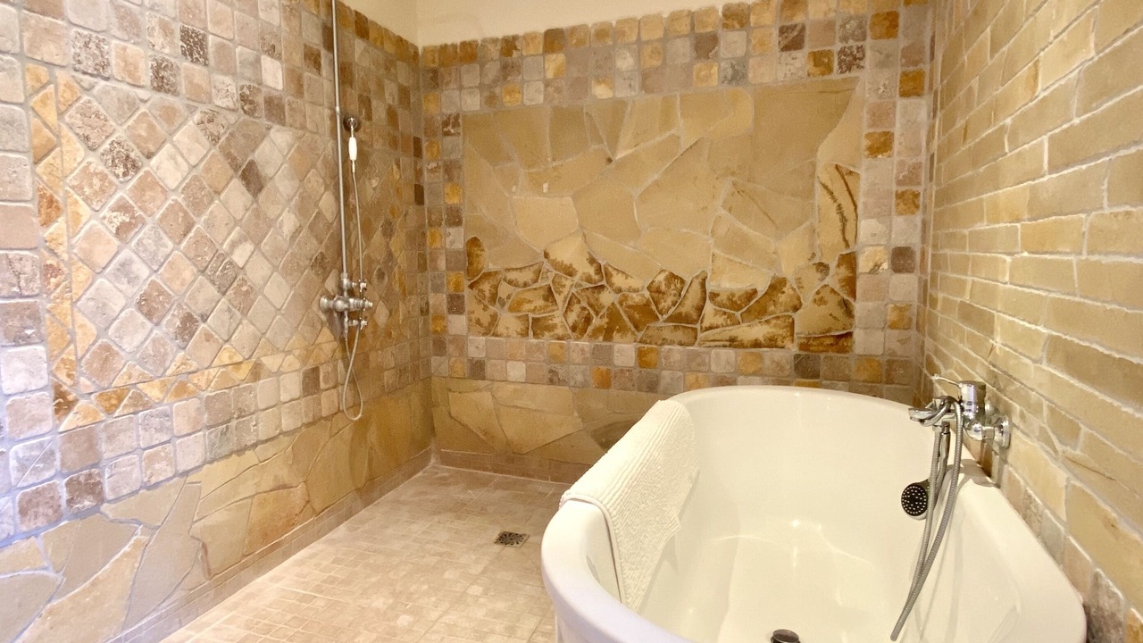 Photo of Bathroom in Quarante
