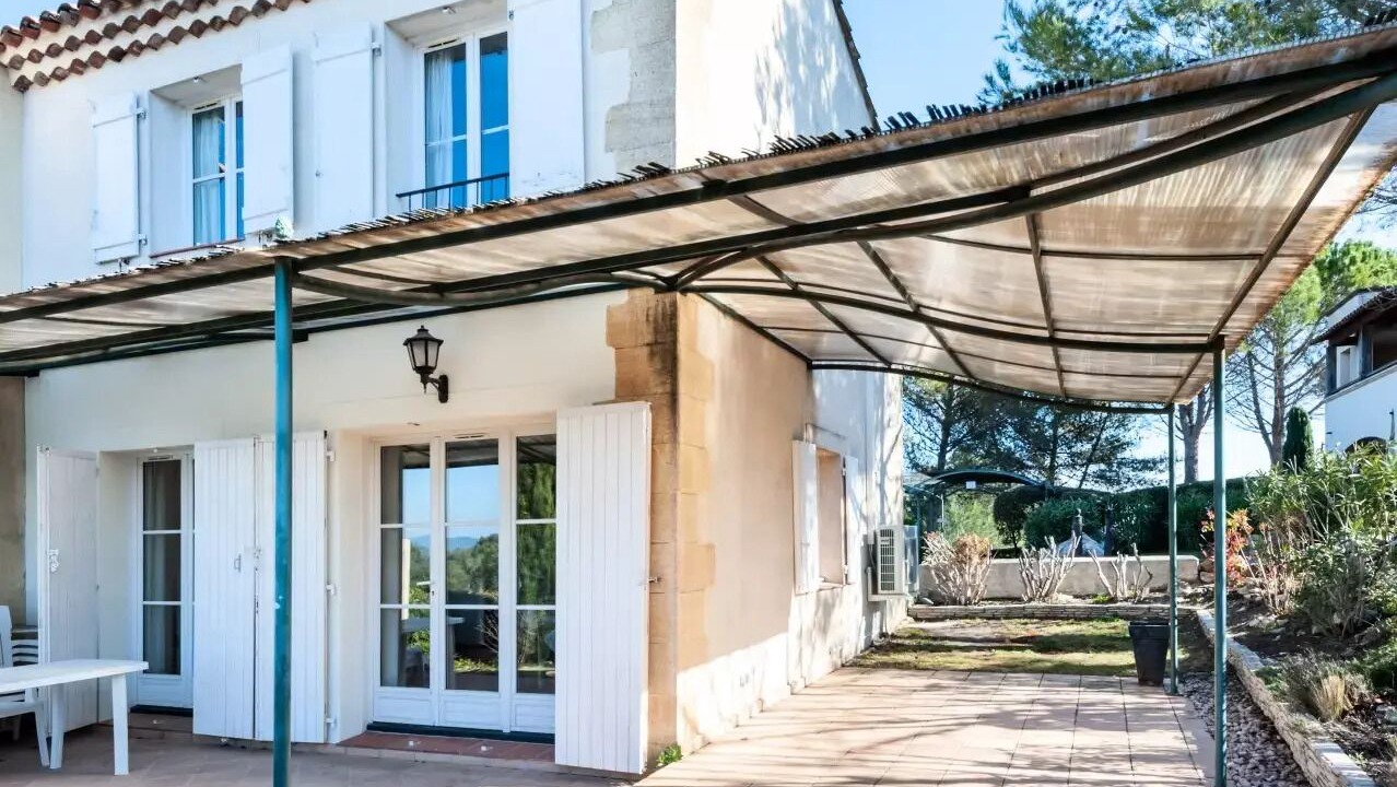 Photo of Outdoor in Pont Royal