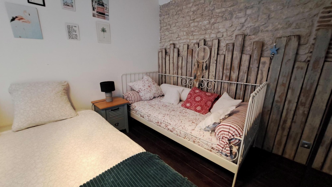 Photo of Bedroom in Angles